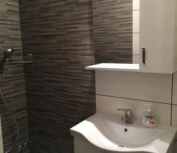 Golja بيت ضيافة بليد